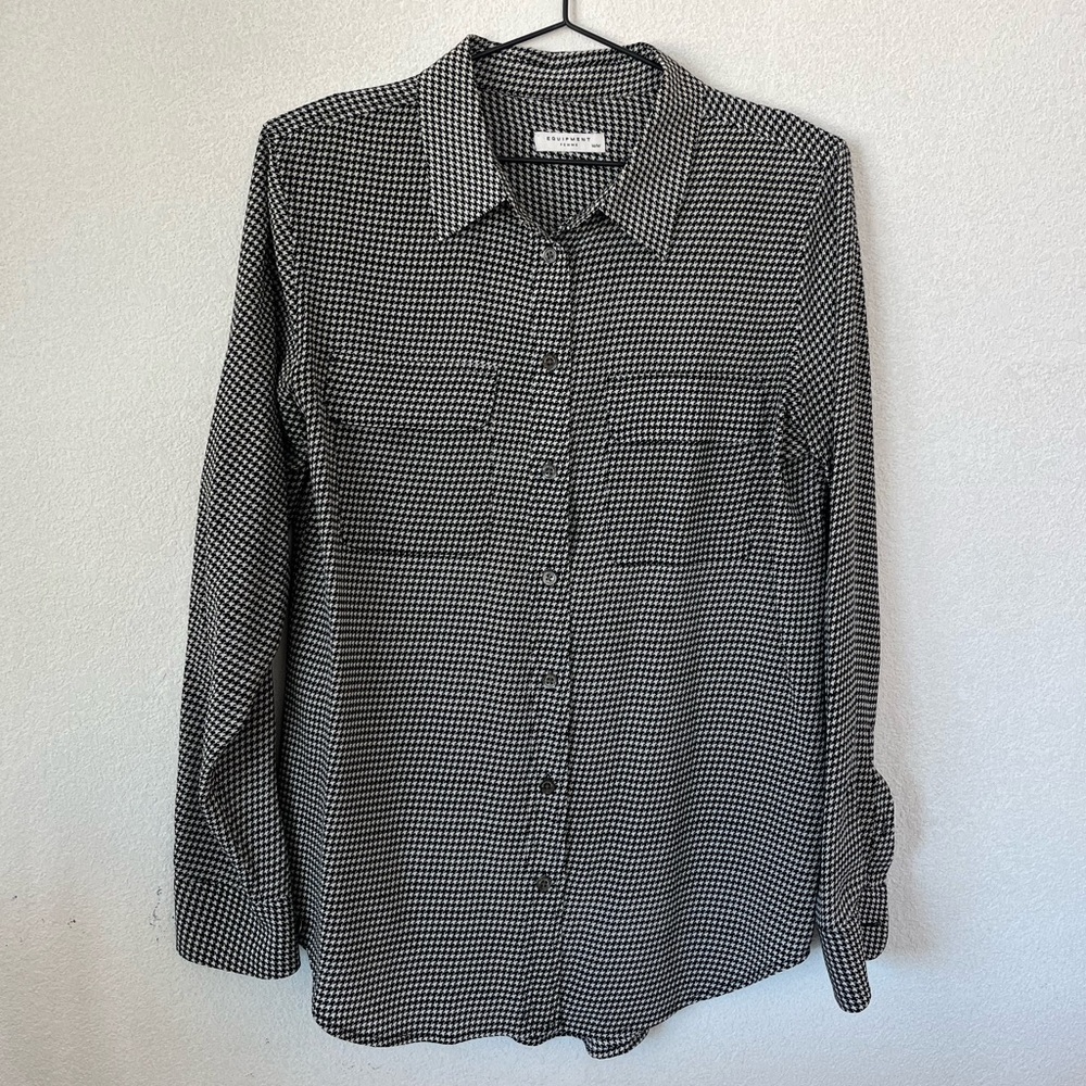 Equipment Houndstooth Print Blouse